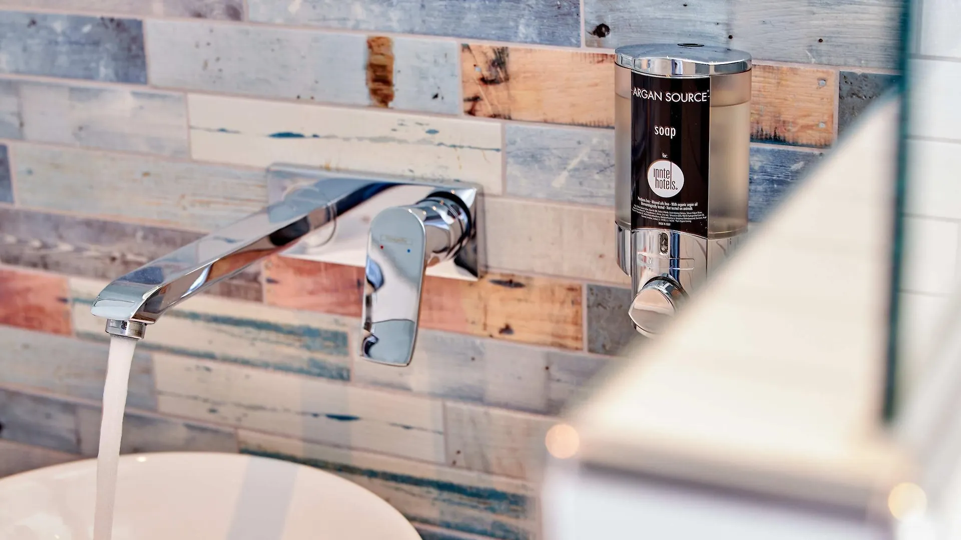 Doubletree By Hilton Rotterdam Centre Hotell