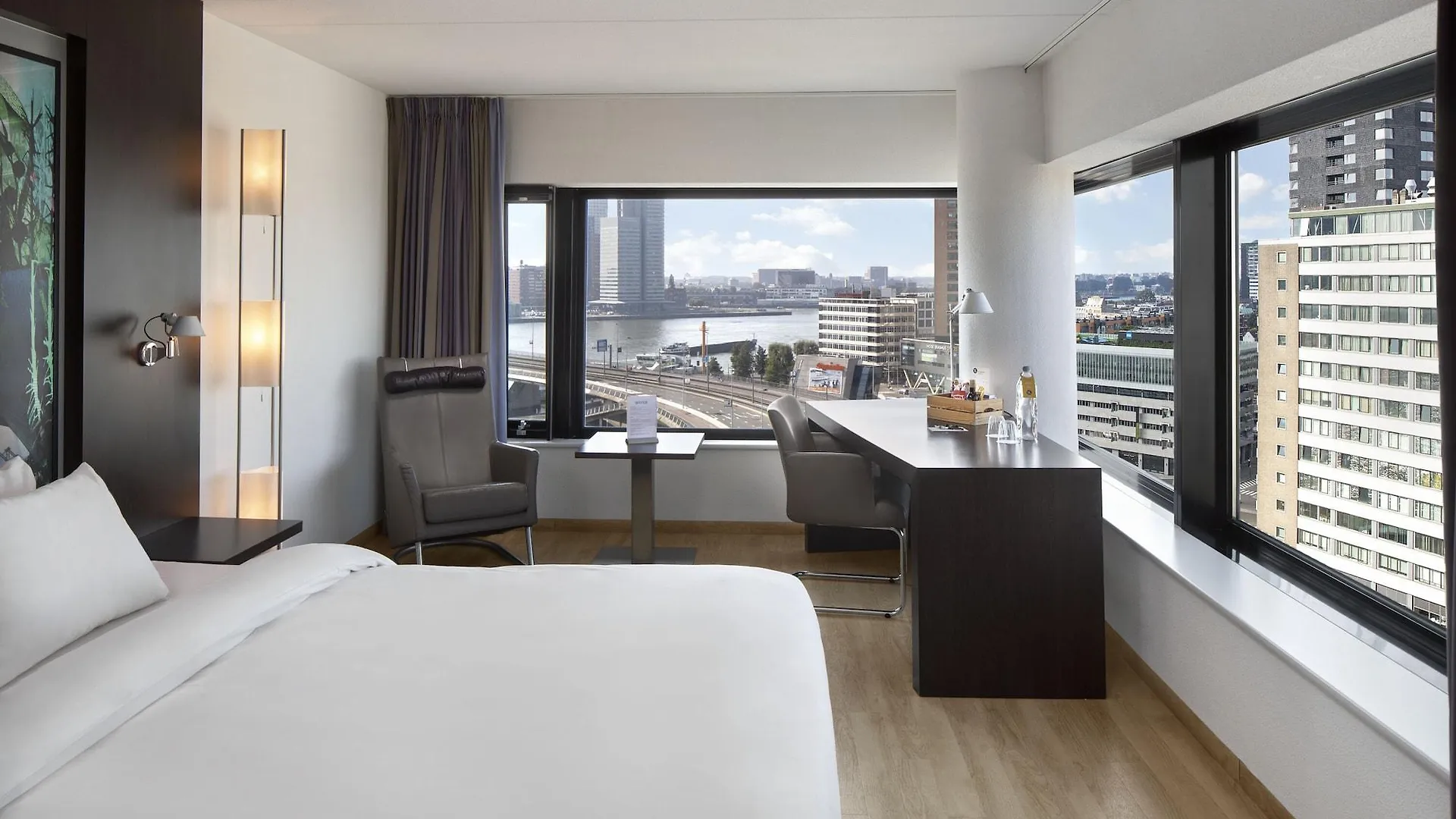 ****  Doubletree By Hilton Rotterdam Centre Hotel Países Baixos