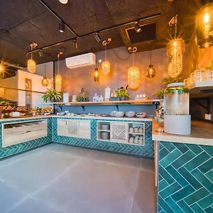 https://ninetynine-hotel-amsterdam.thehaguehotels.net